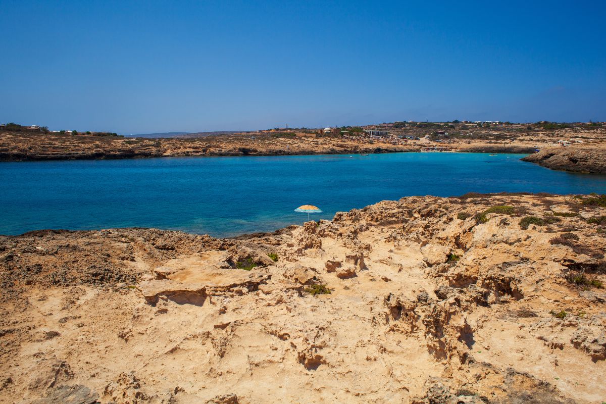 Spiaggia di Cala Croce a Lampedusa